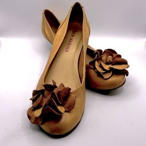 SAN MARINA LEATHER KITTEN HEELS